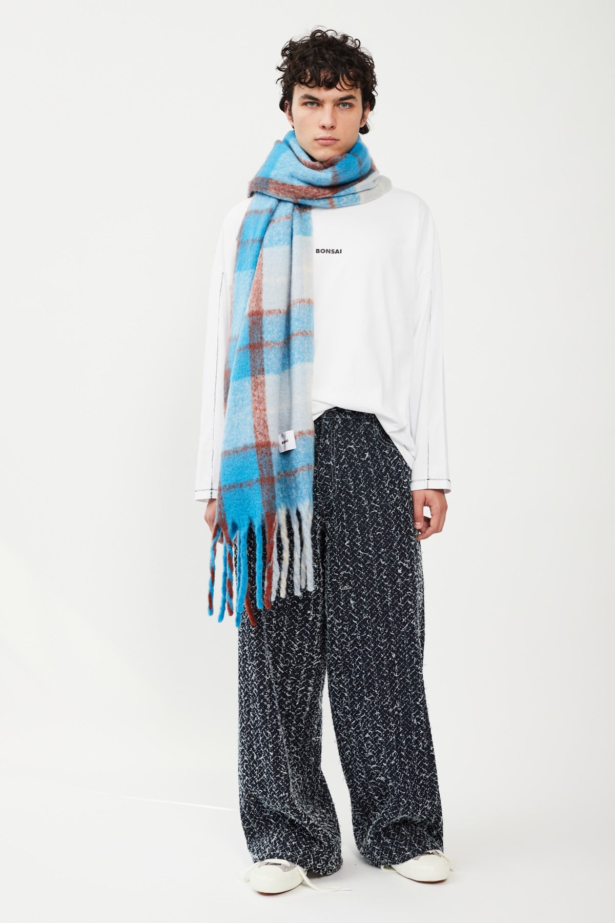 AZURE CHECK KNIT SCARF