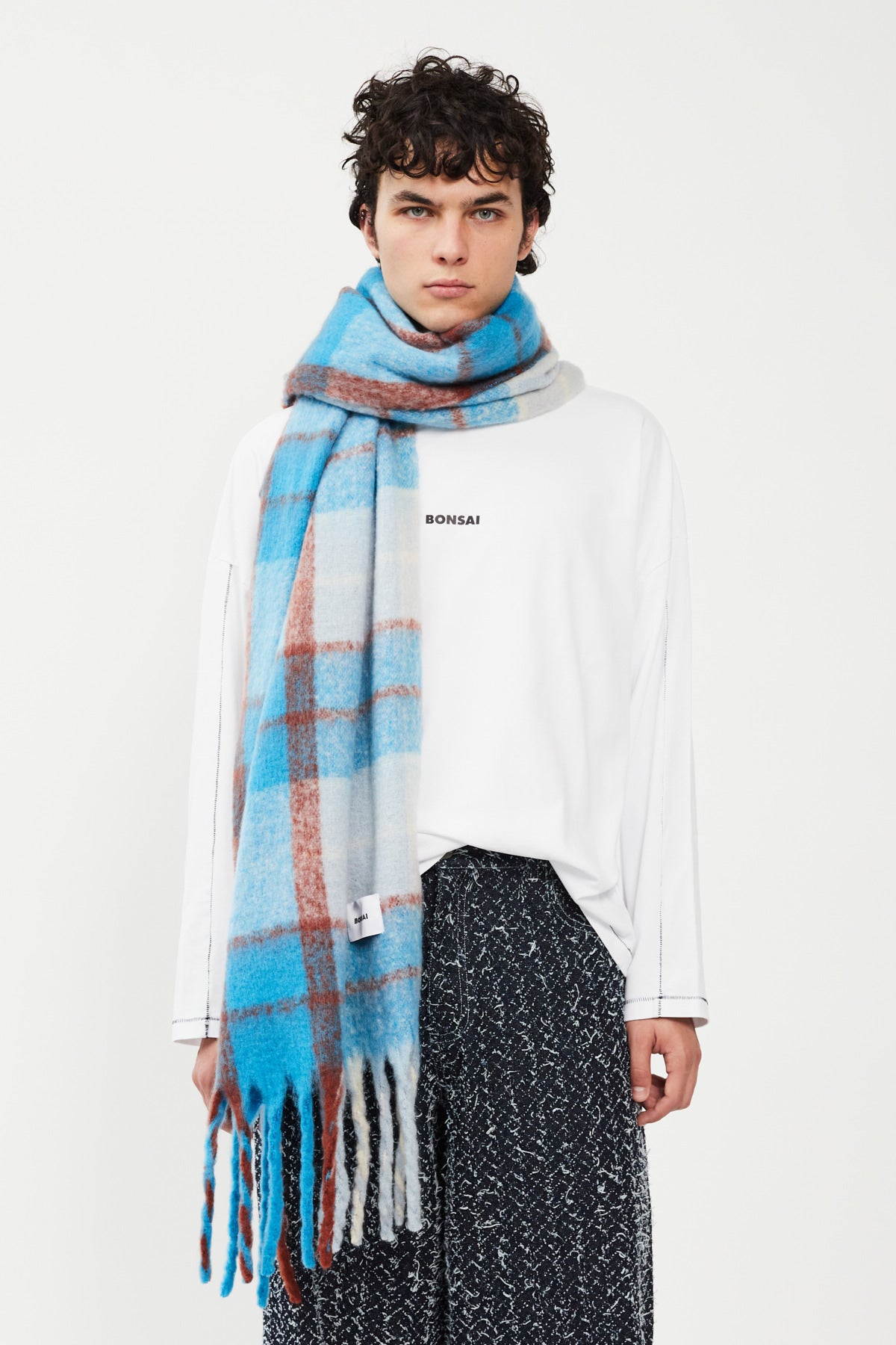 AZURE CHECK KNIT SCARF