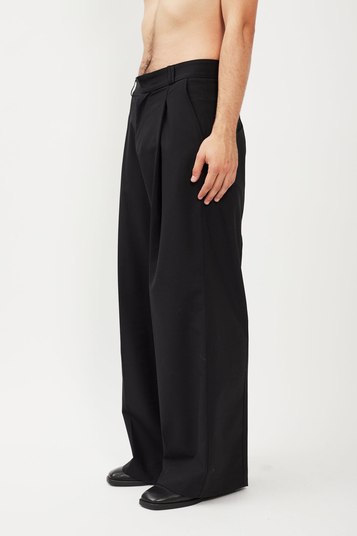 SUPER LOOSE FIT PANT