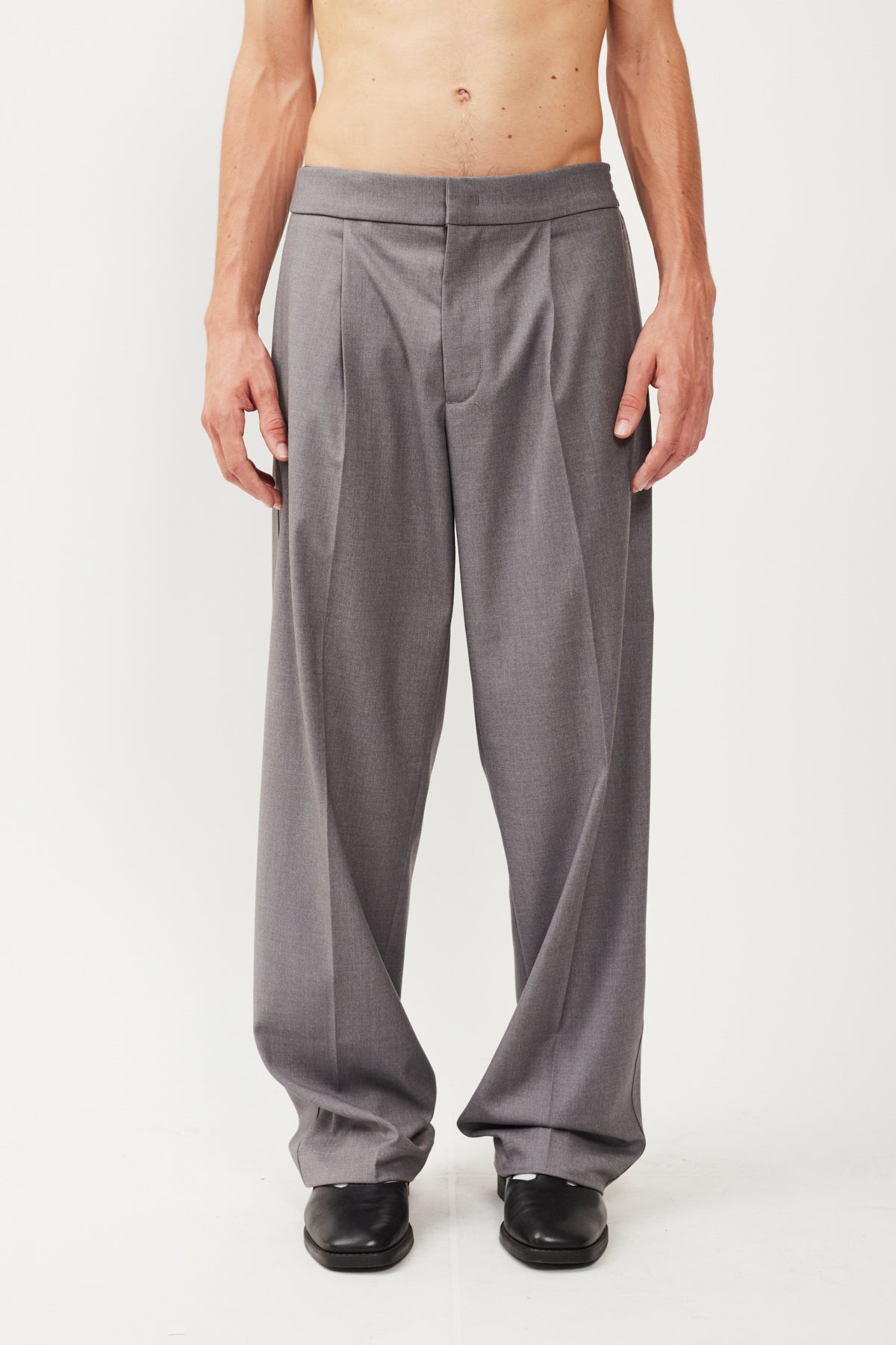 LOOSE FIT PANT