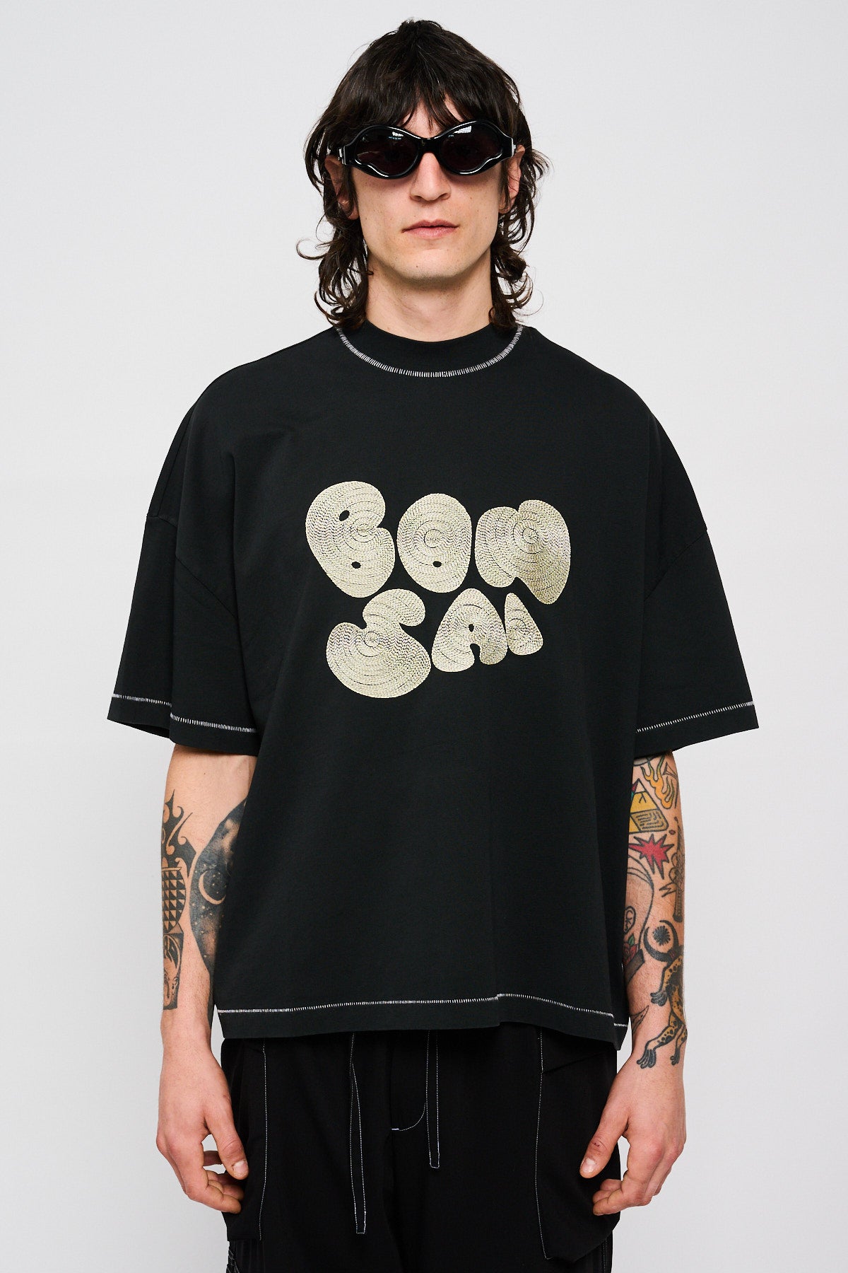 EMBROIDERY T-SHIRT