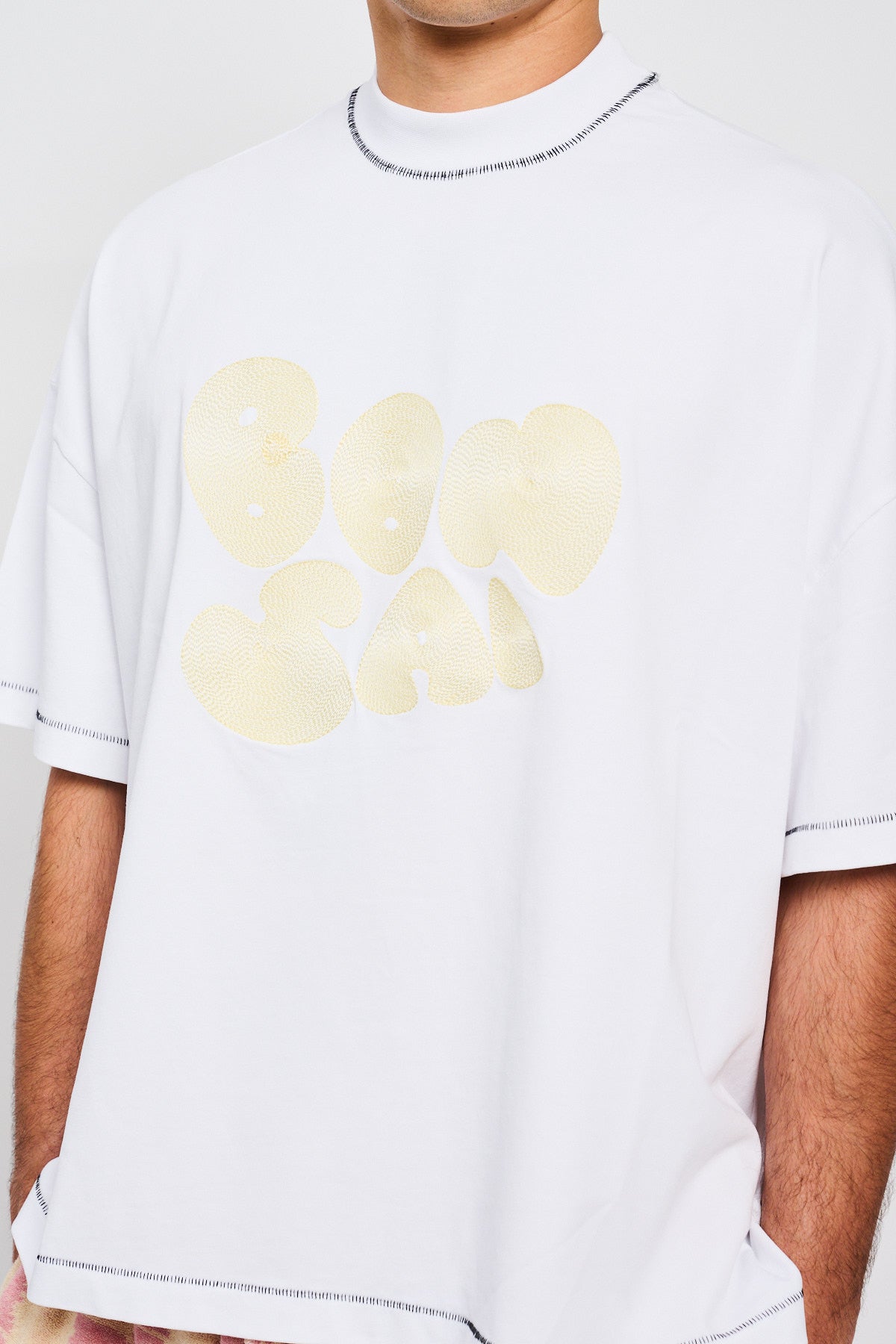 EMBROIDERY T-SHIRT