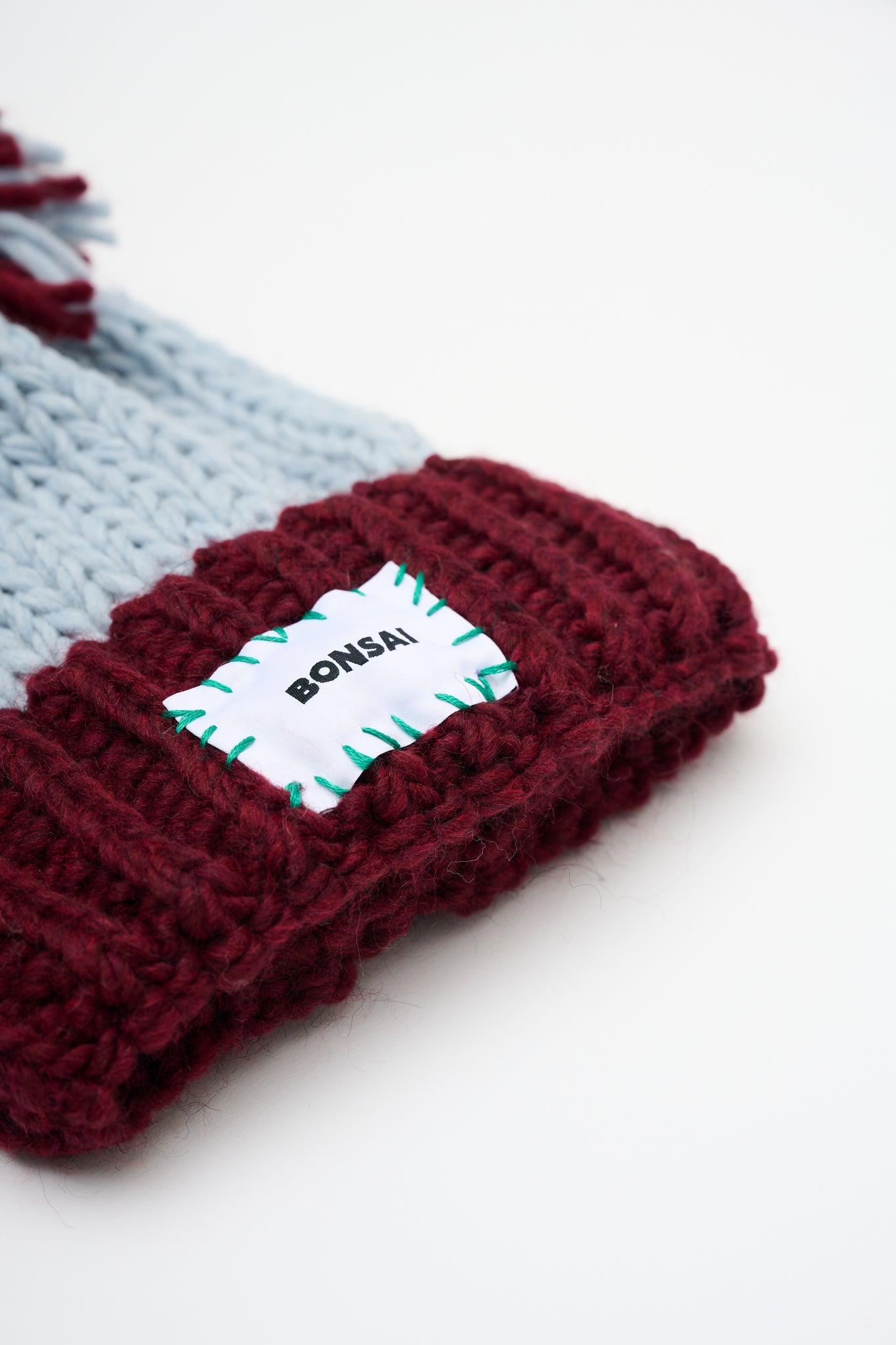 PON PON KNIT BEANIE