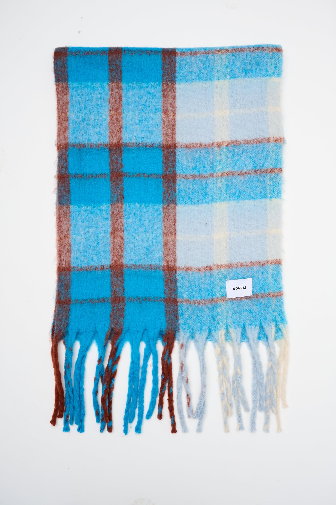 AZURE CHECK KNIT SCARF